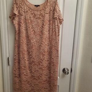 Ambiance Lace Midi Dress in Soft Peach Pre-own